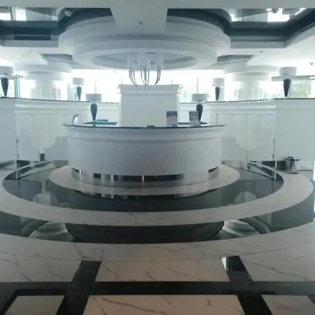 Hanza Tower Ajp Glamour High Floor Daire