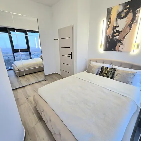 Apartment Hanza Tower Ajp Glamour High Floor